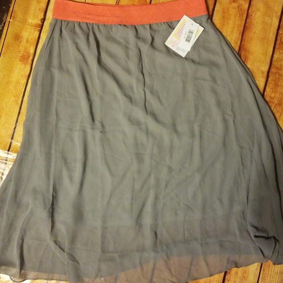 Lularoe Lola Skirt - Picture 2 of 6